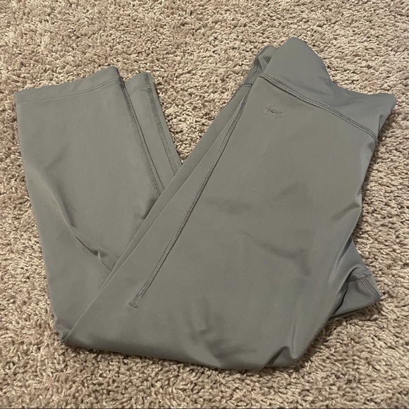 Under Armour Pants - Under Armour Capri leggings gray medium